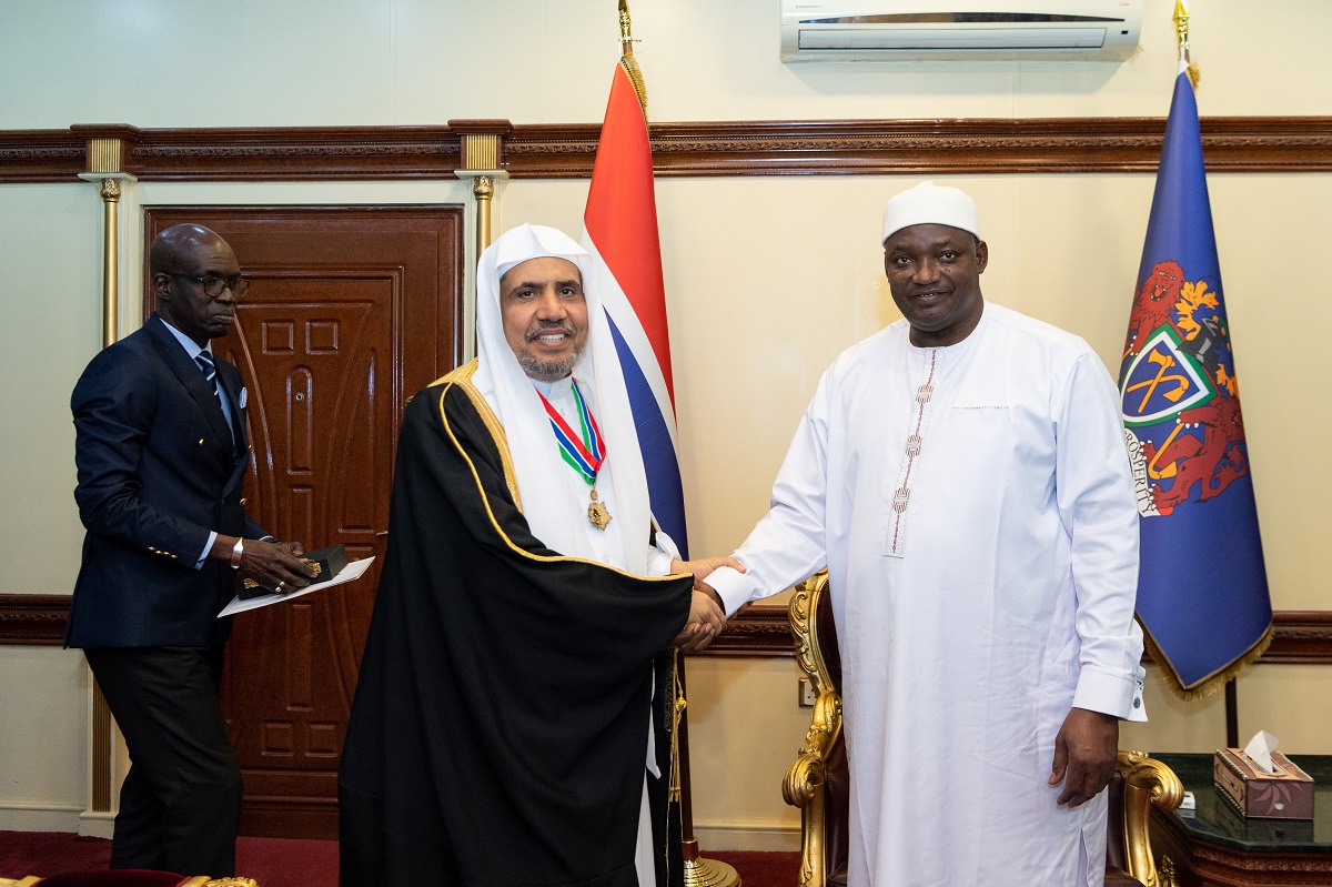 بحضور ومشاركة فخامة رئيس جمهورية غامبيا: الأمين العام لرابطة العالم الإسلامي يُطلق أعمال مؤتمر علماء المسلمين في أفريقيا