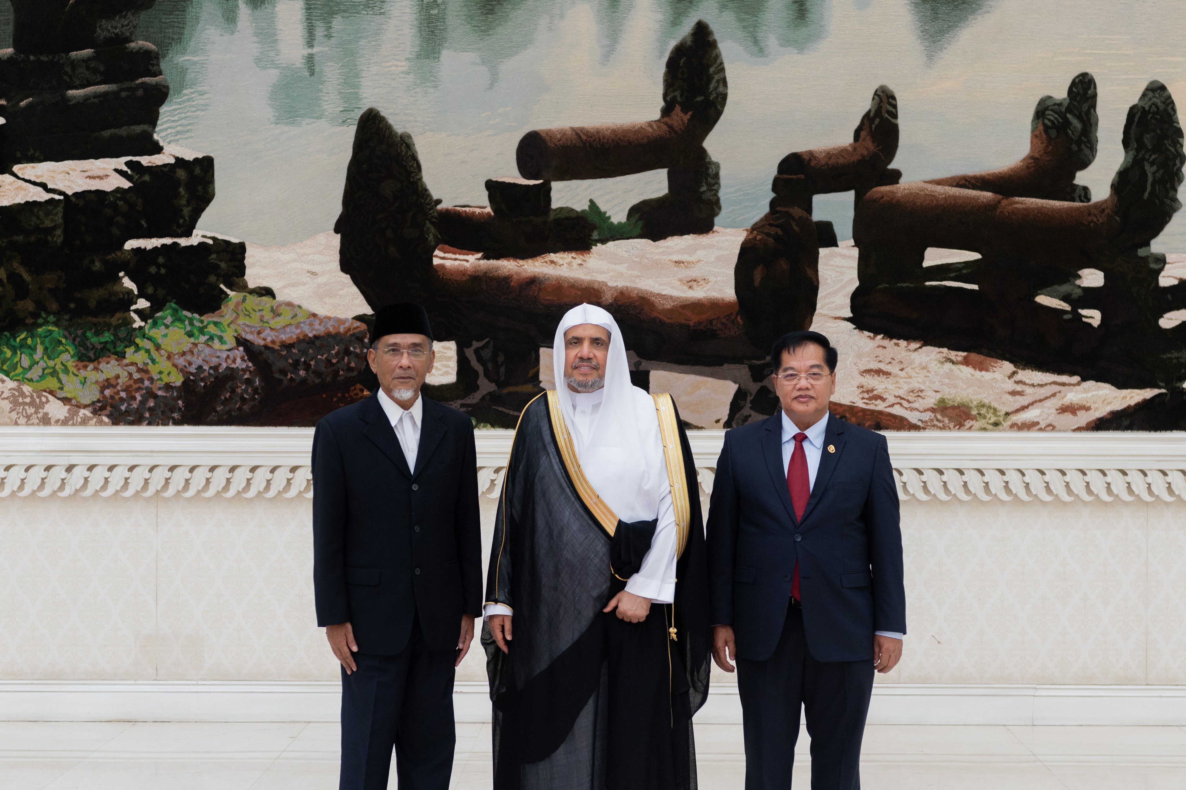 Dr. Mohammad Alissa met with Cambodia's senior government minister Dr.OthsmanH