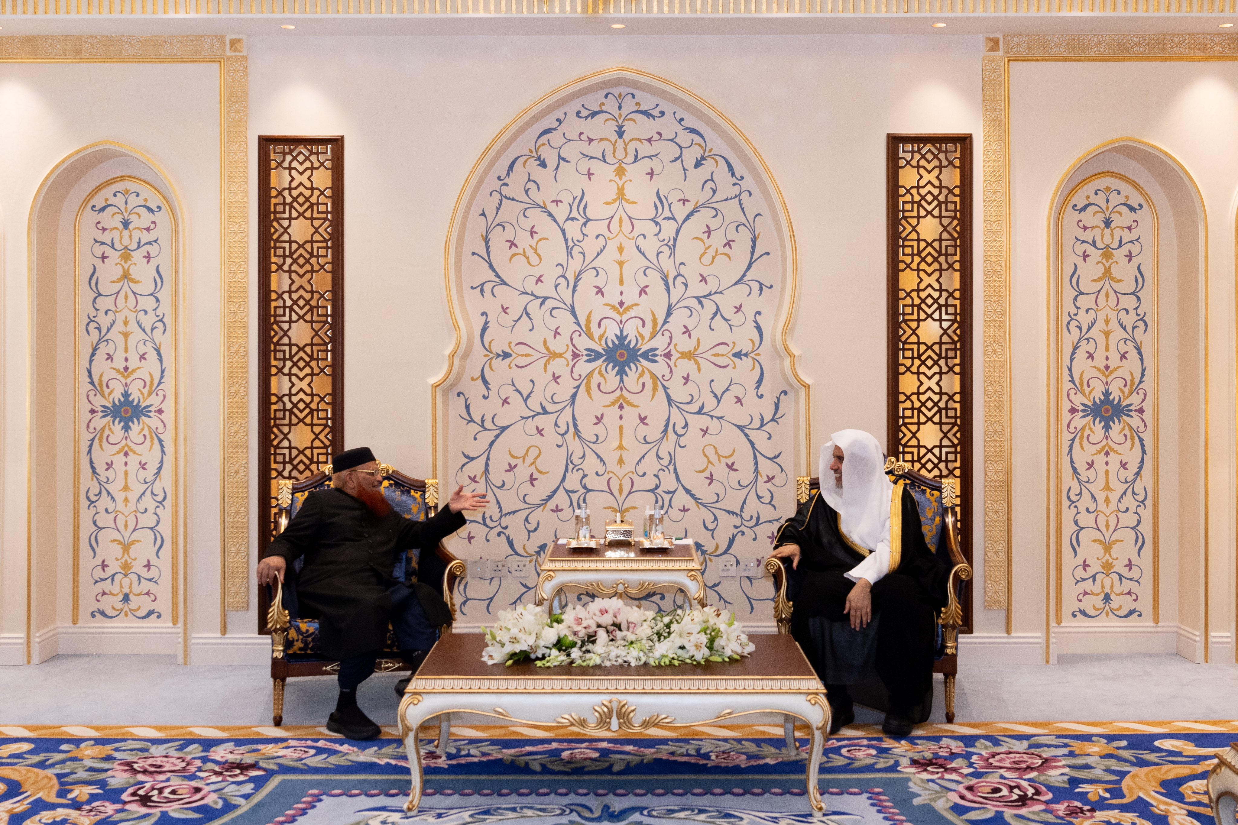 His Excellency Sheikh Dr. Mohammed Alissa, Secretary-General of the MWL met with His Eminence Sheikh Muhammad Taqi Usmani, Mufti of the Islamic Republic of Pakistan