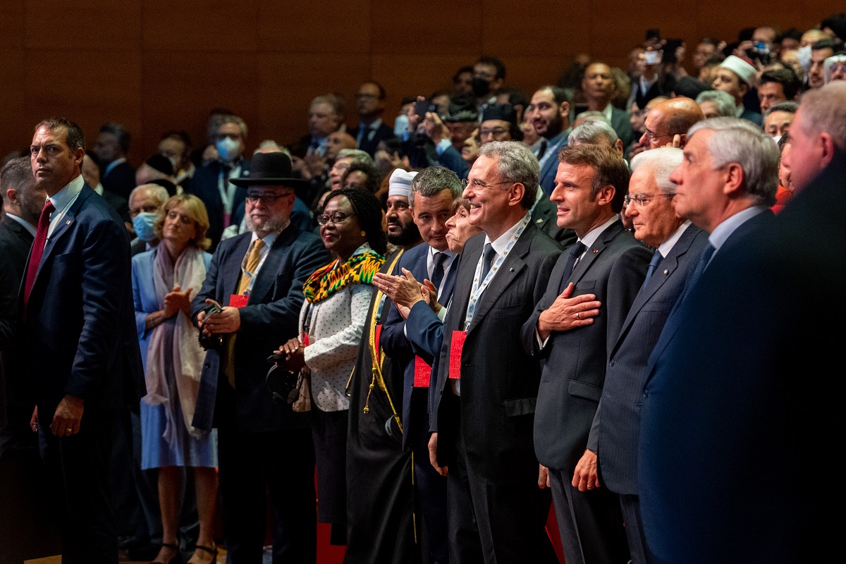 In the opening session, Dr. Al-Issa delivers a speech of the representatives of the Islamic religion in the largest gathering of peace backed by the Vatican and with the participation of the Pope and the Italian and French presidents