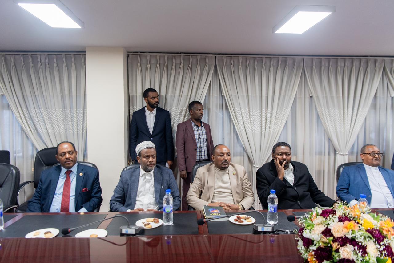 SG of MWL meets graduates of the MWL’s academy in Ethiopia