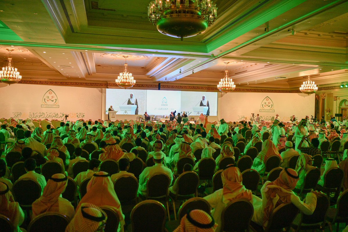 SG Dr. Alissa attends as a guest of honor the ceremony of Abdullah Alsuwaidan Distinction Prize, stating it is "international" &amp; its pioneering model for children protection deserves praise,