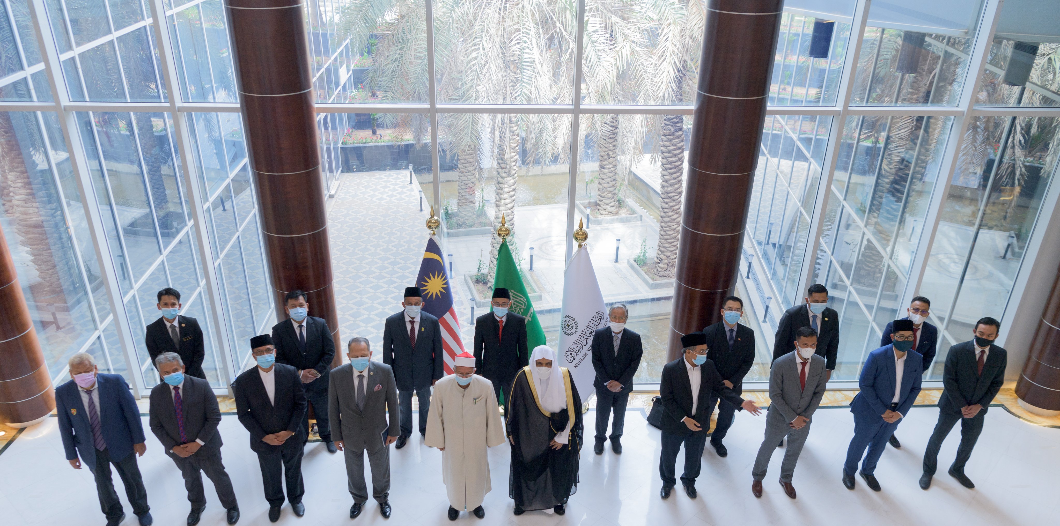 HE Dr. Mohammad Alissa received the Malaysian Minister of Islamic Affairs, Dr. Zulkifl Muhammad Al-Bakri and a high-ranking delegation