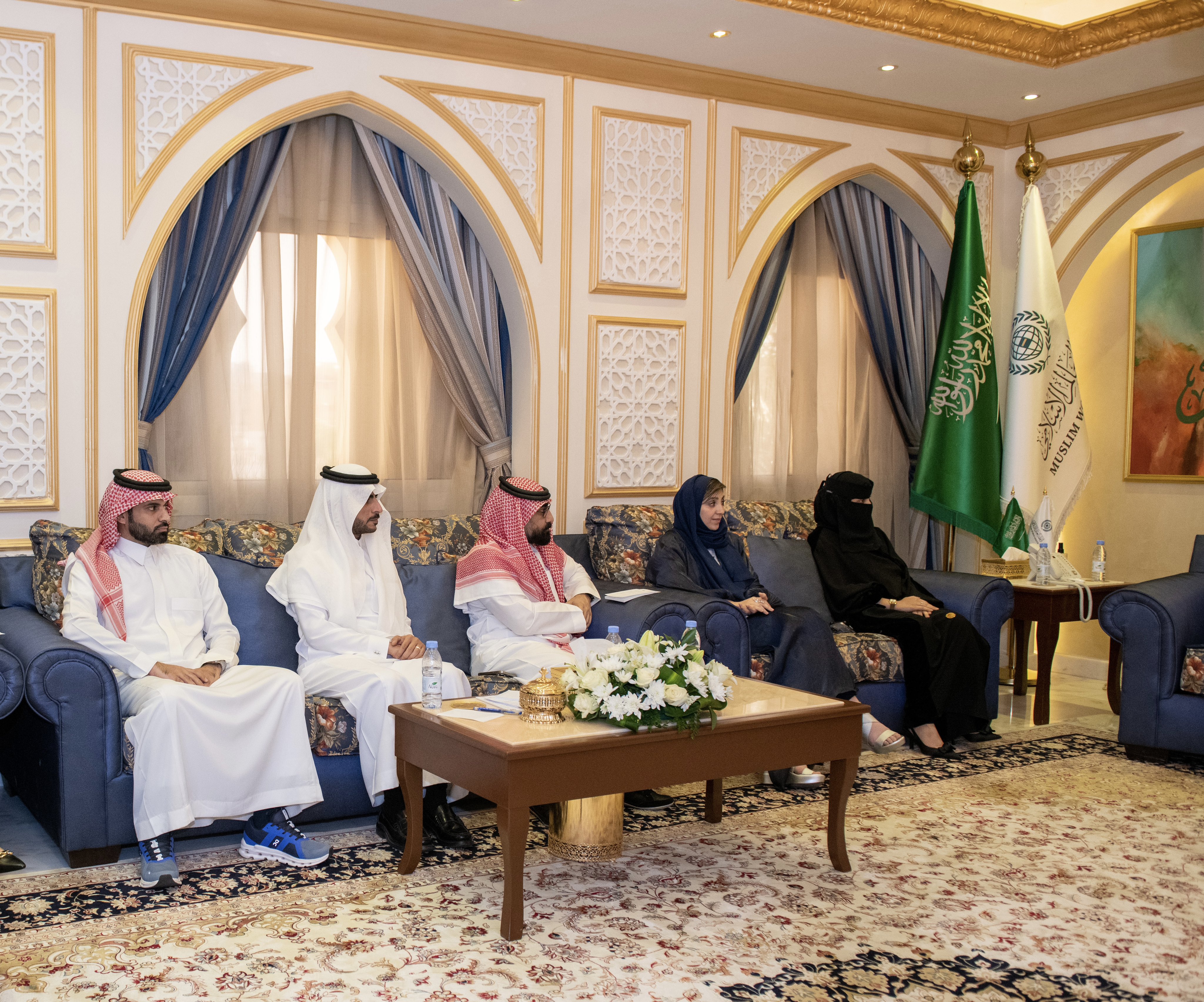 Le Sous-Secrétaire général à la communication institutionnelle, M. Abdulwahab Alshehri, a reçu à Djeddah une délégation britannique dirigée par le Ministre d'État britannique