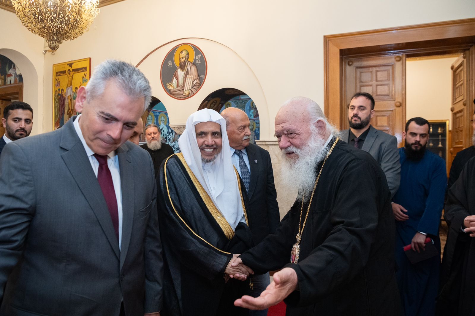 دولة رئيس وزراء اليونان يستقبل د.العيسى