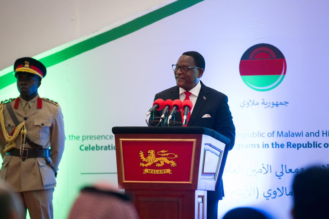 د.العيسى يدشن عددًا من البرامج والمبادرات التنموية ويلتقي بقيادات المكوّنات الوطنية وفي مقدمتها قيادة المكوّن الإسلامي