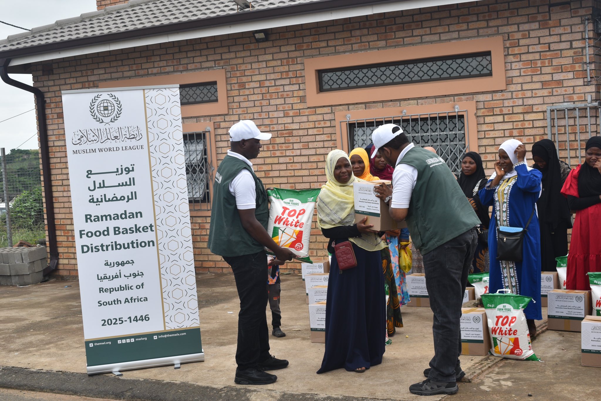 Our Ramadan food baskets reach over 200,000 people worldwide.