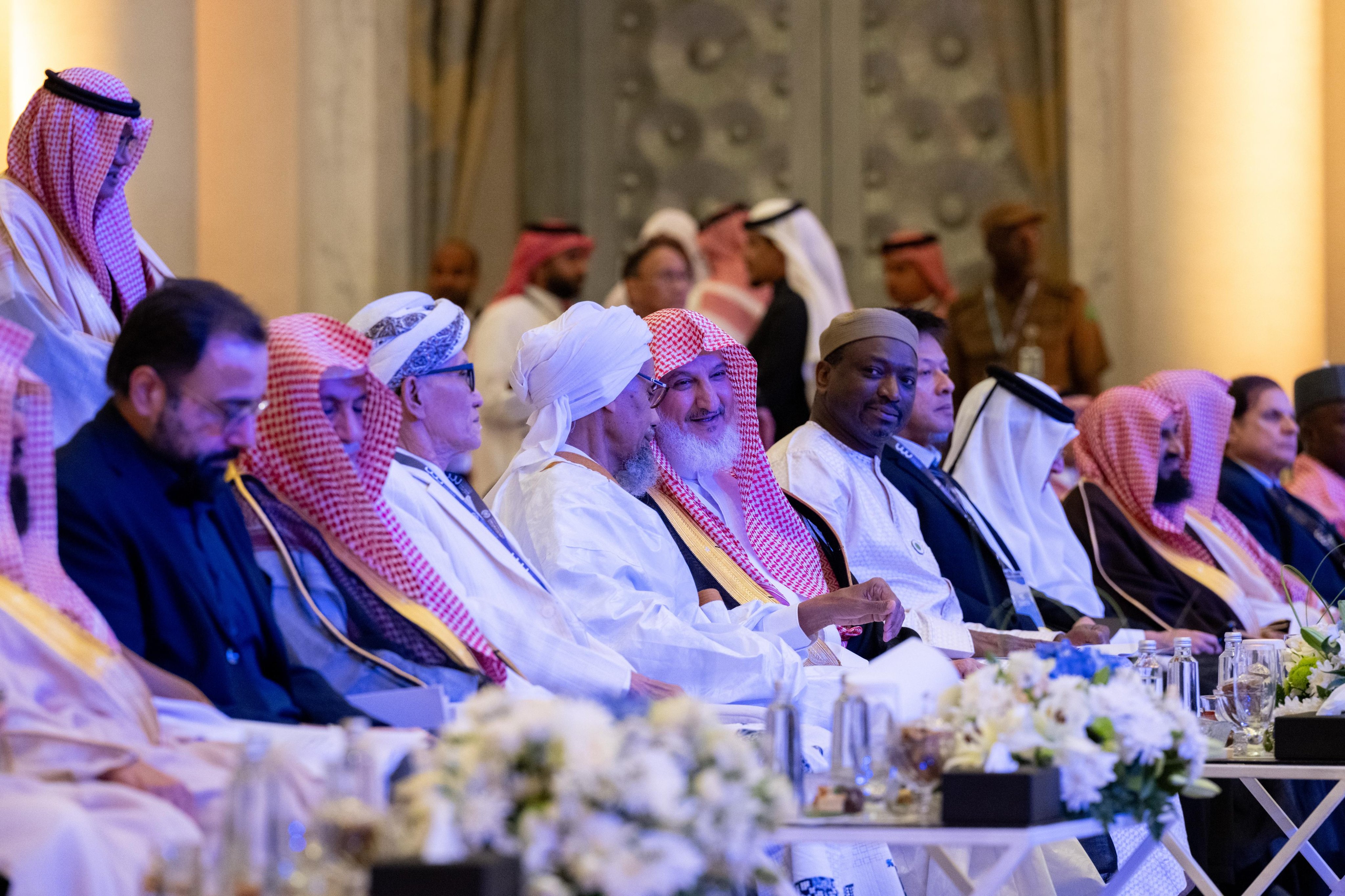 le Mufti Général du Royaume d’Arabie Saoudite, cheikh Abdulaziz Al Sheikh, lors de l’ouverture de la deuxième édition de la Conférence ConstruireDesPontsEntreLesÉcoles  :