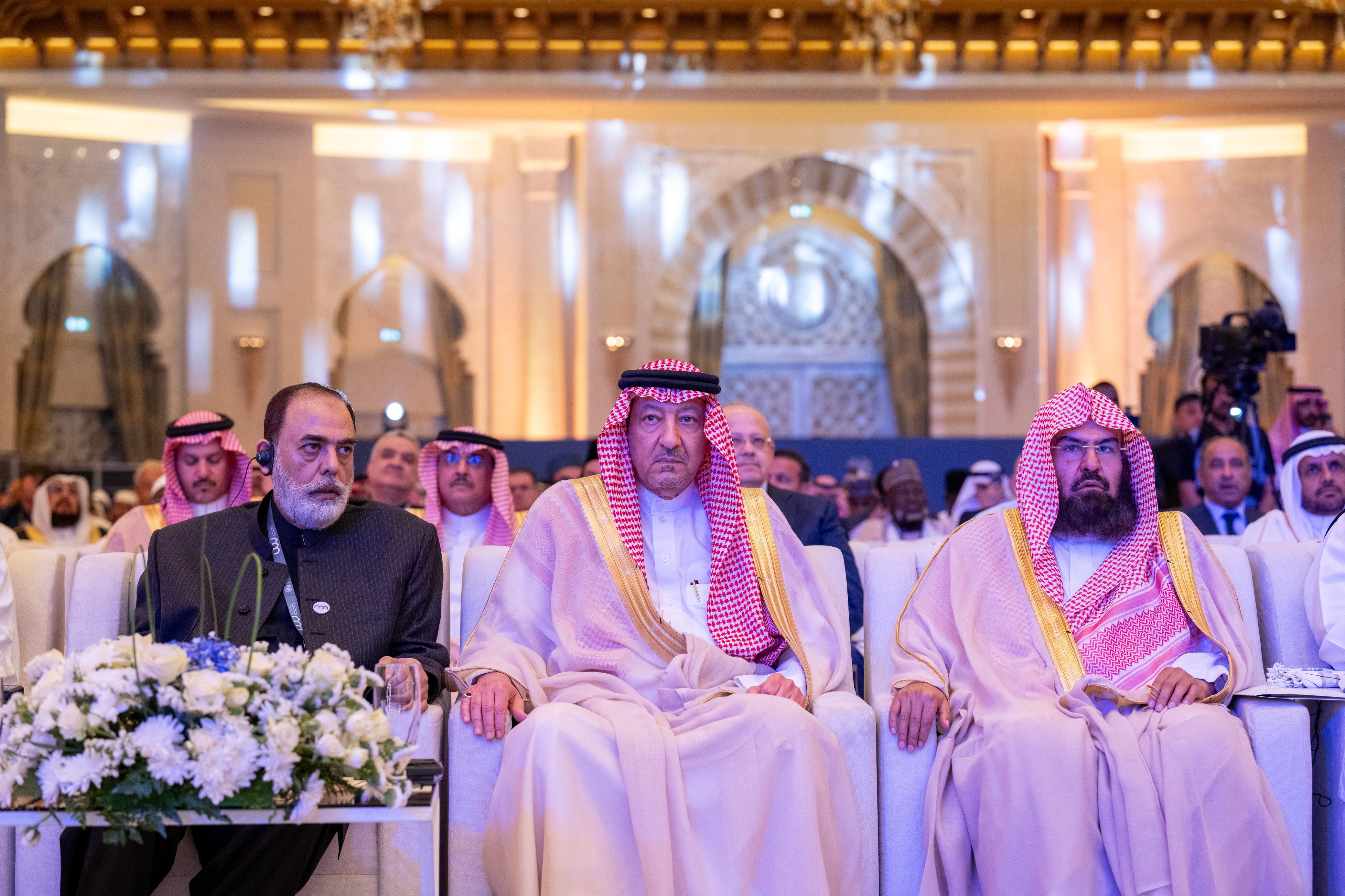 برعاية خادم الحرمين.. مفتو الأمة الإسلامية وعلماؤها من جميع المذاهب يجتمعون بمكة المكرمة لتنسيق المواقف وتعزيز الوحدة الإسلامية