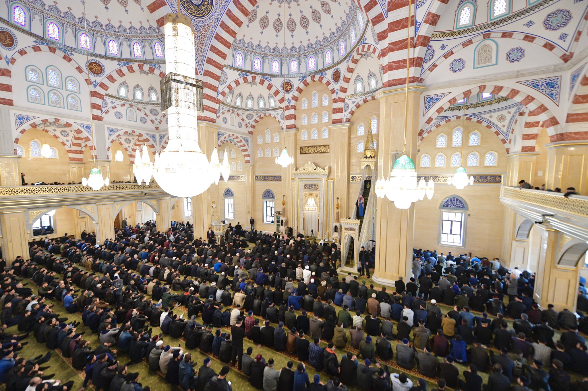 D. Mohammad Alissa faisant le sermon du Vendredi à la grande mosquée de Grozny en République Tchétchène