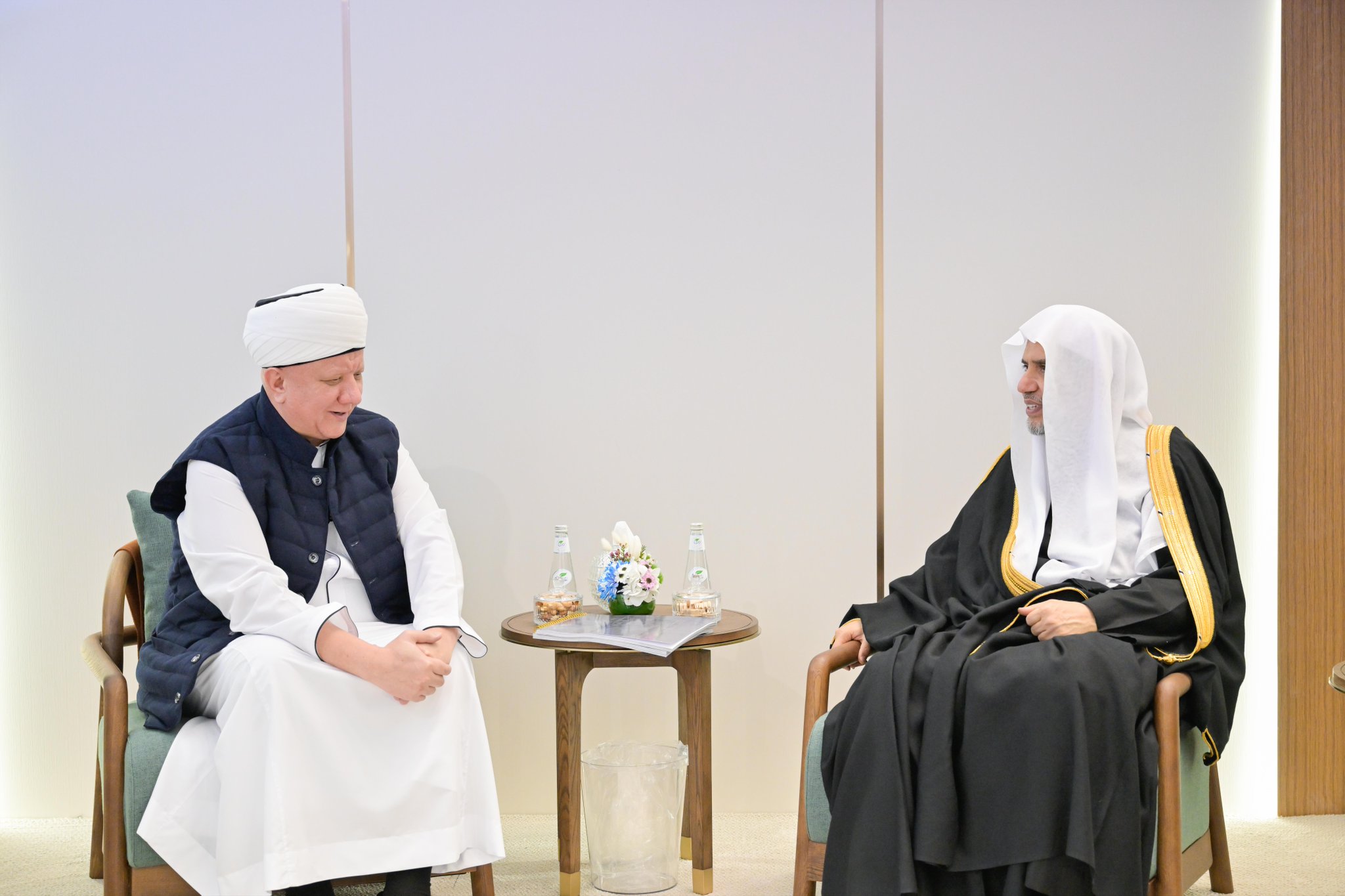 Cheikh Mohammed Al-Issa a rencontré à Riyad le Mufti de Moscou et Président de l’Association religieuse des musulmans de Russie, cheikh Albir Krganov