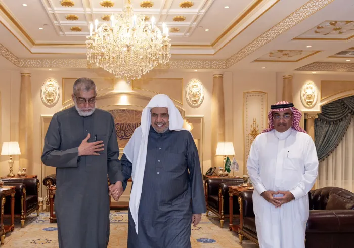 Dr. Al-Issa Meets Senior Advisor to the Muslim Council of Britain