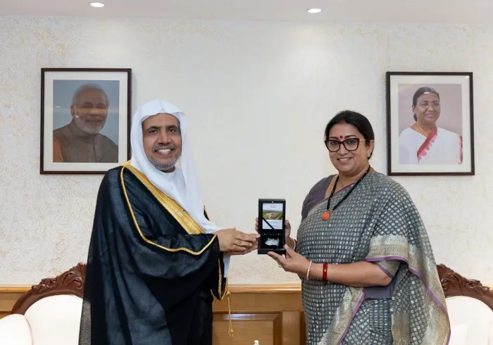 Her Excellency Ms. Smriti Zubin Irani, the Minister of Minority Affairs of the Government of India, received His Excellency Sheikh Dr.Mohammed Alissa, the Secretary-General of the MWL