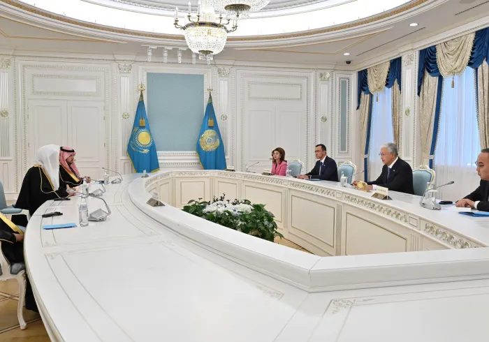 الرئيس الكازاخستاني يستقبل الأمين العام لرابطة العالم الإسلامي