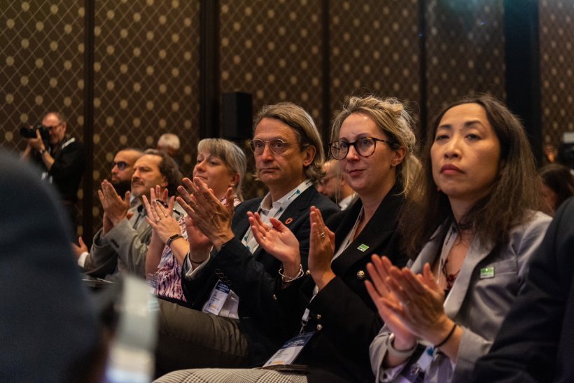 با هدف روشن‌ نمودن رنج بیماران «هپاتیت ویروسی» و متمرکز ساختن توجه بین المللی، جهت مقابله با این بيماری همگانی