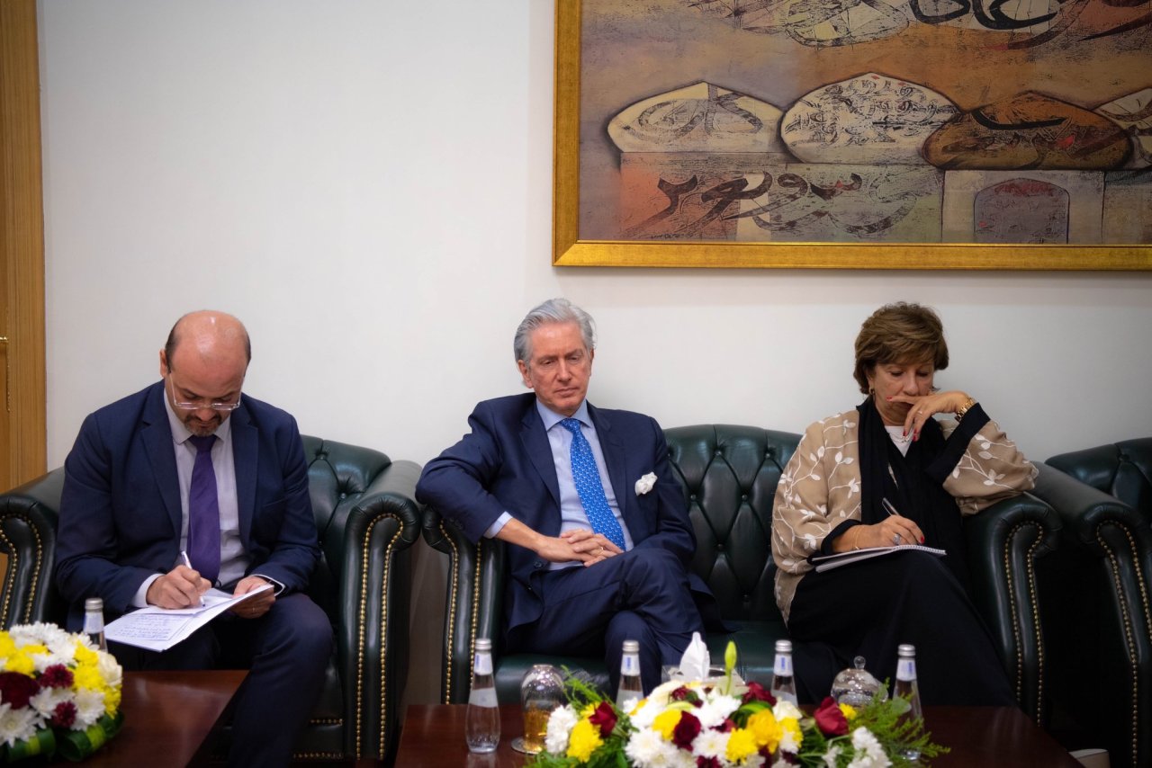 ‏معالي أمين ⁧عام رابطة العالم الإسلامي⁩ الشيخ د. ⁧محمد العيسى⁩ يلتقي صباح اليوم سعادة مستشار الشؤون الدينية بجمهورية ⁧فرنسا⁩ السيد جان كريستوف بوسيل والوفد المرافق له، حضر اللقاء سعادة ⁧السفير⁩ الفرنسي بالمملكة العربية ⁧السعودية⁩ السيد فرانسوا غوييت.