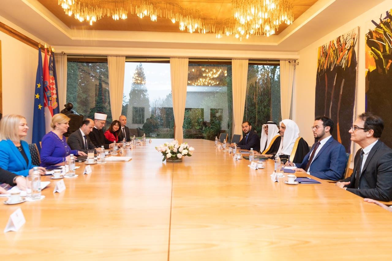 الرئيسة الكرواتية تستقبل د.العيسى.. وتشيد بجهود الرابطة الدولية