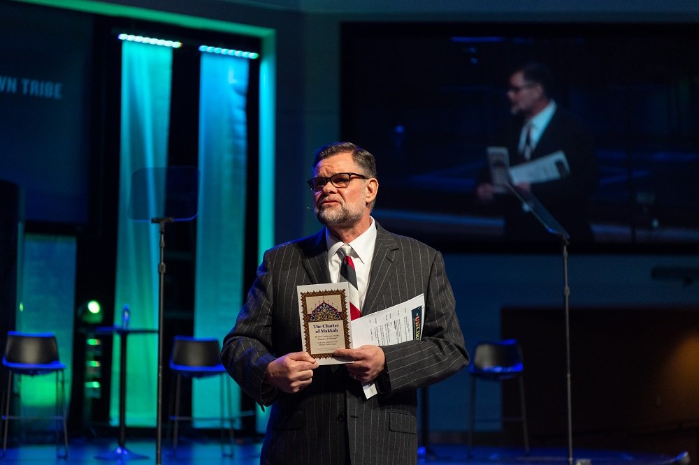 The Evangelist Bob Roberts speaking about the Charter of Makkah in front of thousands of people