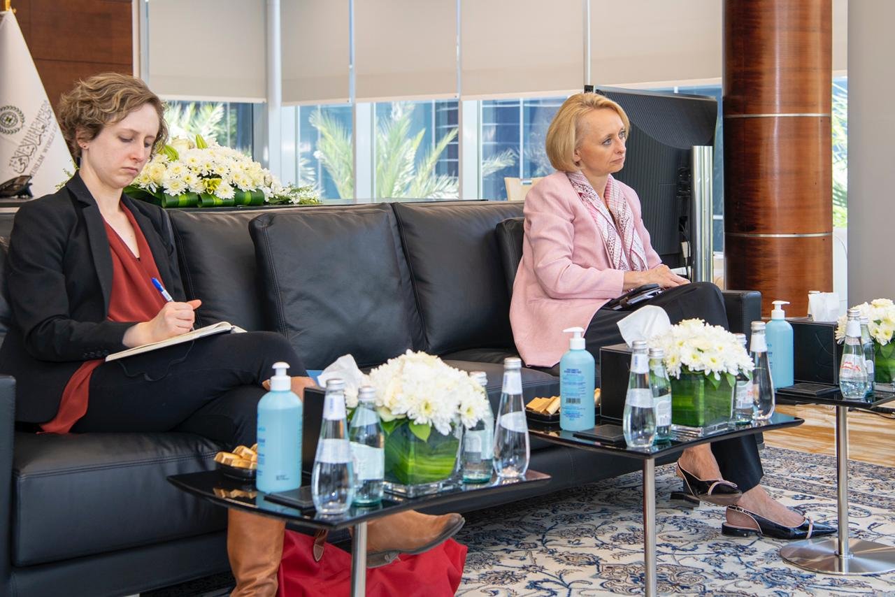 د. العيسى يلتقي نائب مساعد وزير الخارجية الأمريكي لشؤون شبه الجزيرة العربية