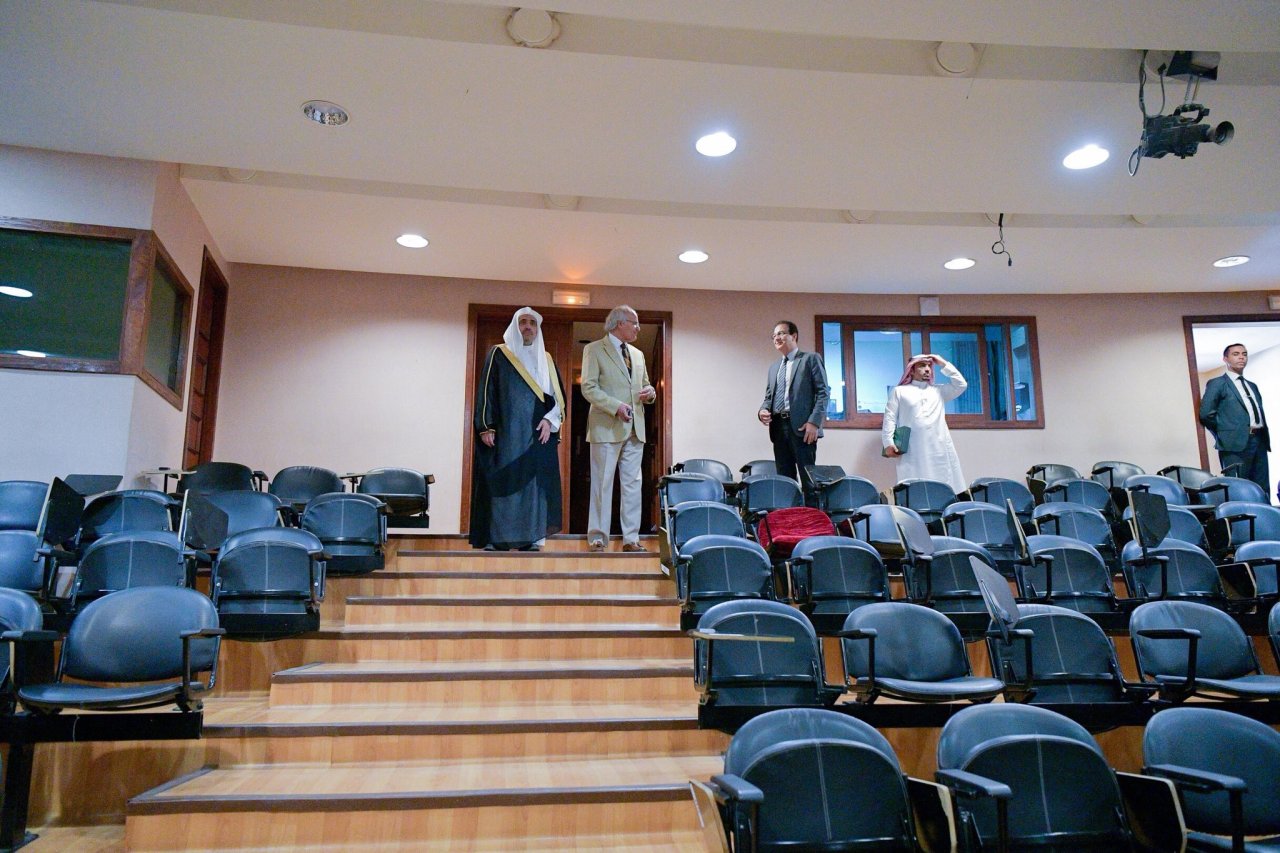 جامعة الأخوين⁩ بالمملكة المغربية تستقبل وتحتفي بمعالي الأمين العام لرابطة العالم الإسلامي الشيخ د. محمد العيسى