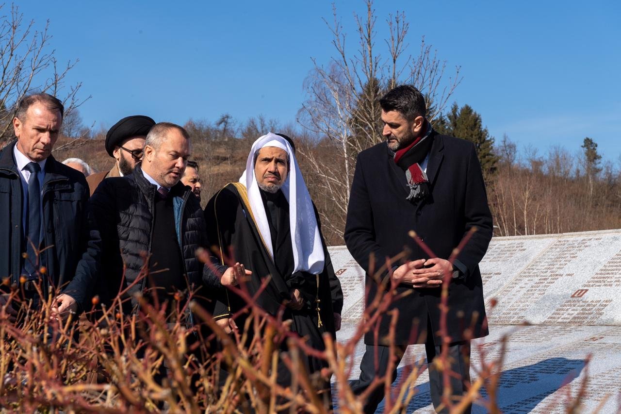 After leading a historic visit to Auschwitz Museum last month, HE Dr. Mohammad Alissa paid tribute to the victims of the Srebrenica genocide in Potocari