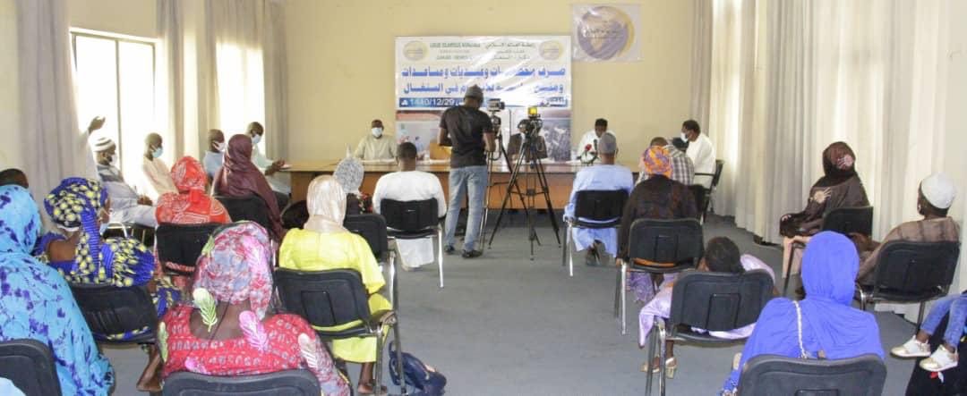 ‏⁧‫رابطة العالم الإسلامي‬⁩ تحتفل بتوزيع المخصصات والعيديات والإعانة المدرسية لأيتام ⁧‫السنغال‬⁩ :