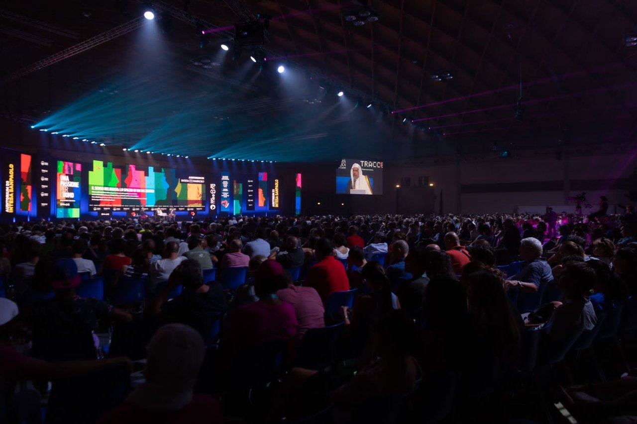 Dr. Al-Issa was honored to give the keynote address at the Rimini Forum