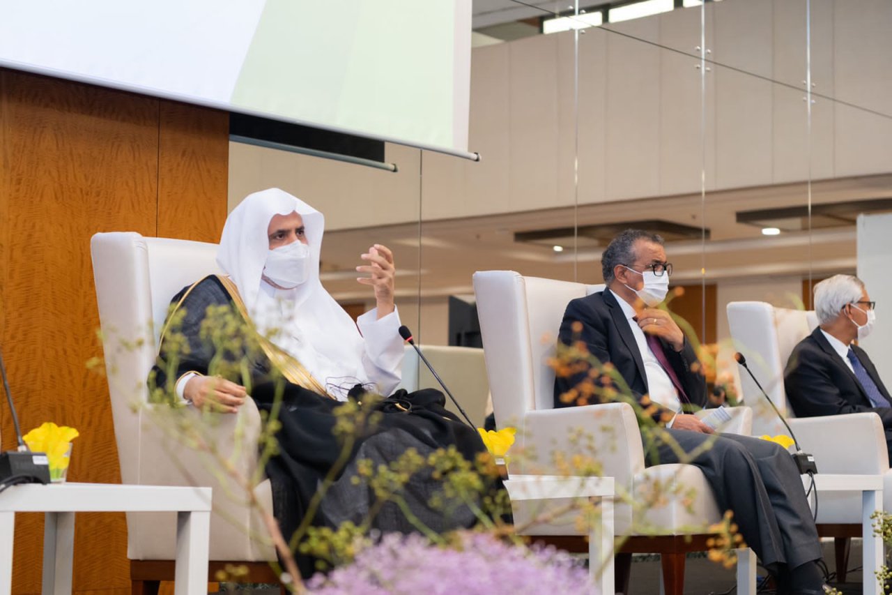 ویکسین کی دستیابی کے بعد ہم نے   اپنا مؤثر  آگاہی پروگرام  imams for vaccine  لانچ کیا  ڈاکٹر العیسی