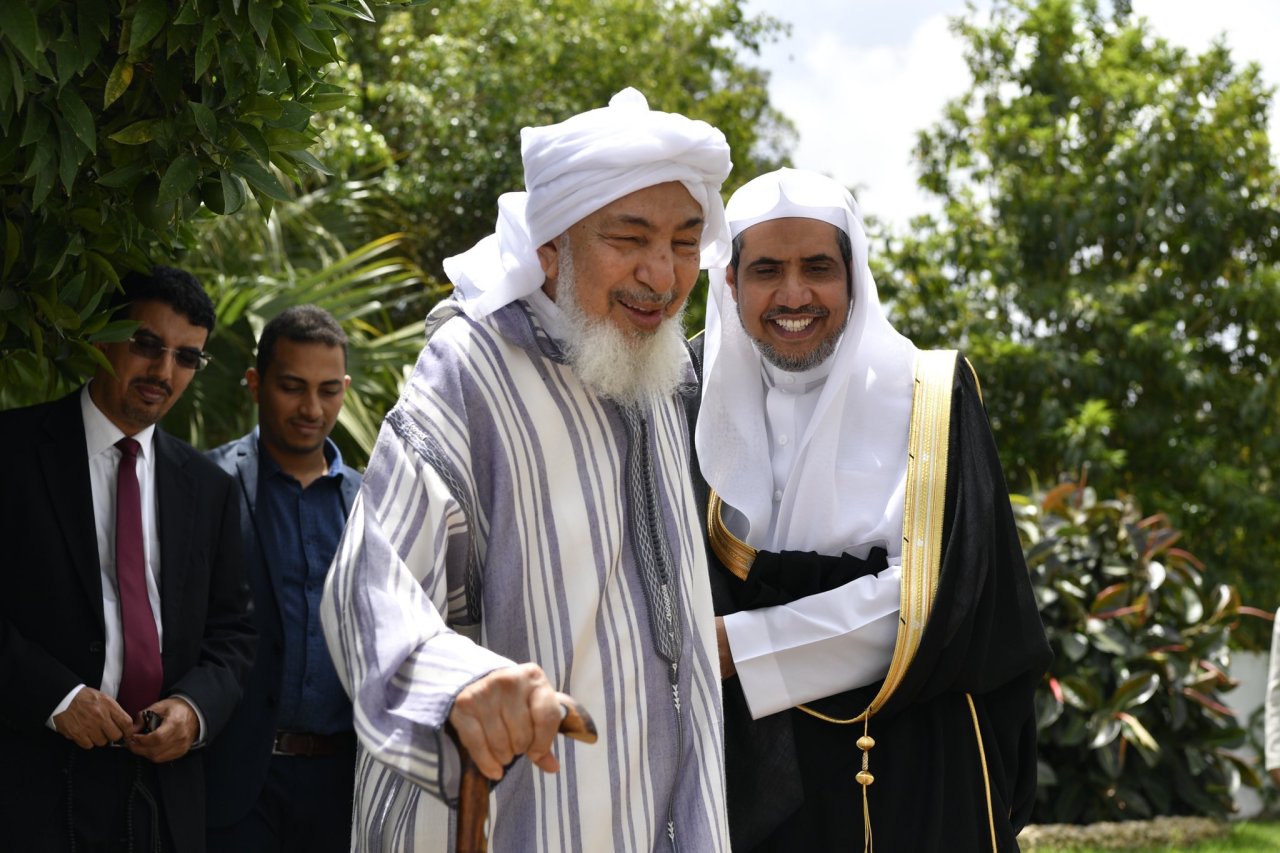 رابطہ عالم اسلامی کے سیکرٹری جنرل نے رباط میں فروغِ امن فورم کے آفس کا دورہ کیا