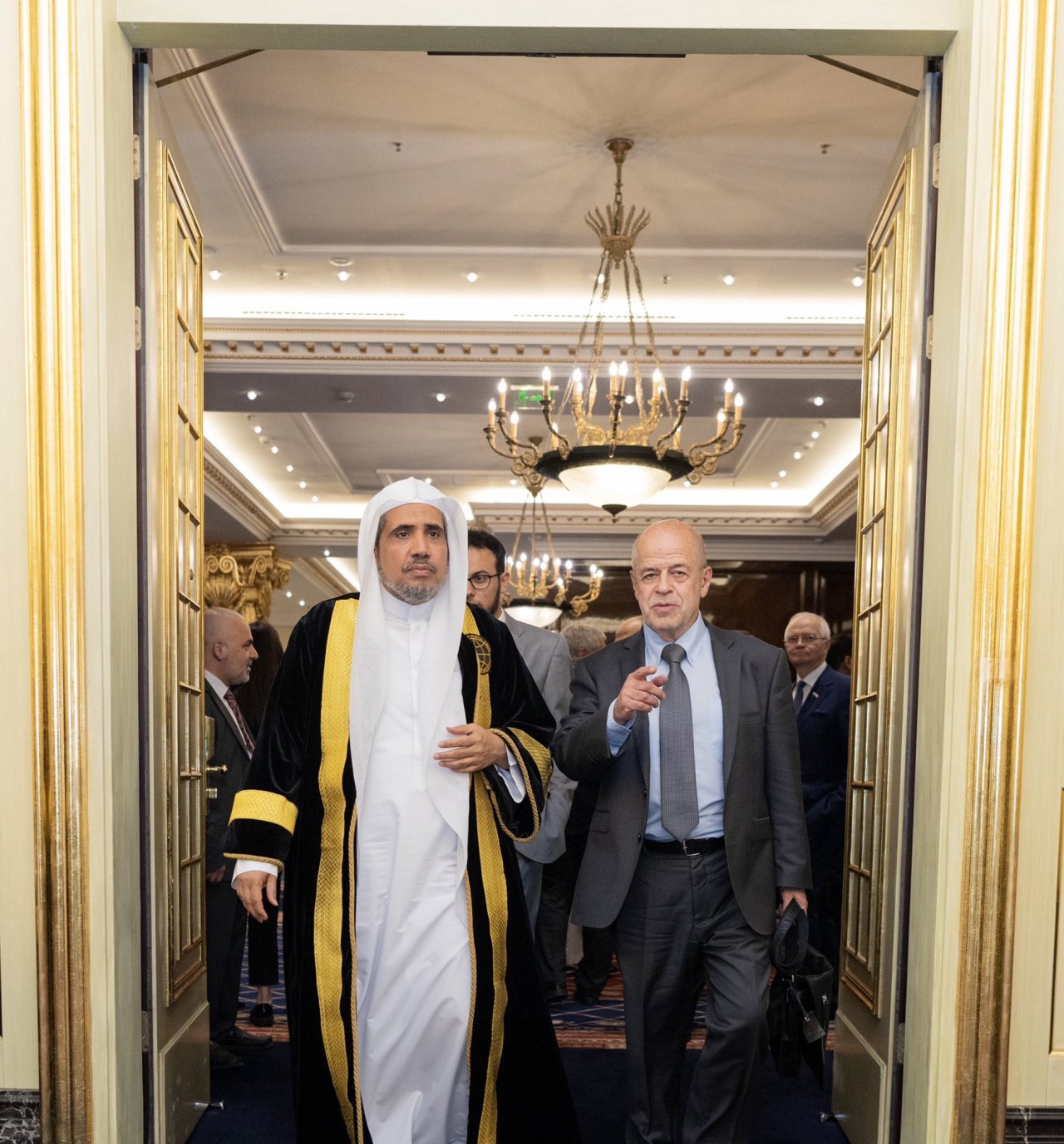 روسی سائنس اکیڈمی کے تابع گورنمنٹ استشراق انسٹی ٹیوٹ نے، ماسکو میں منعقدہ ایک تقریب میں، مسلم دنیا اور روس کے درمیان تعلقات کو مضبوط کرنے کی کوششوں کے اعتراف میں ،شیخ ڈاکٹر محمد العیسی کو اعزازی ڈاکٹریٹ  کی ڈگری سے نوازا۔