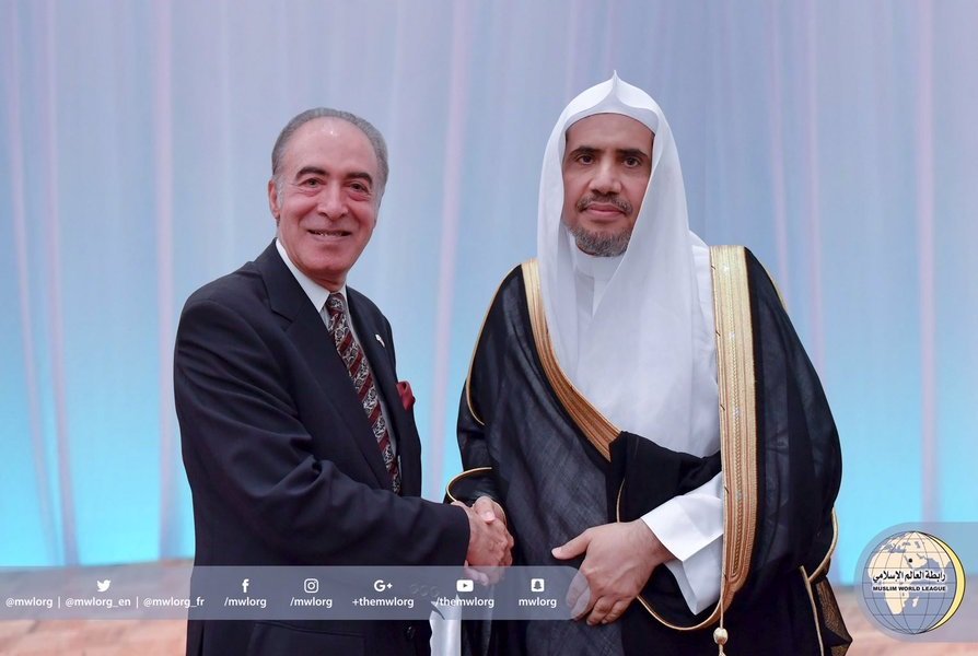 معالي الأمين يلتقي أثناء زيارته لليابان عدداً من السفراء