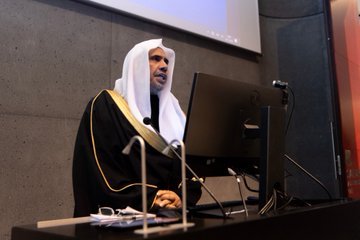 HE Dr. Mohammad Alissa addressed students &amp; engaged with leaders at the University of Iceland on the importance of building bridges of cooperation to tackle the most challenging problems of our time