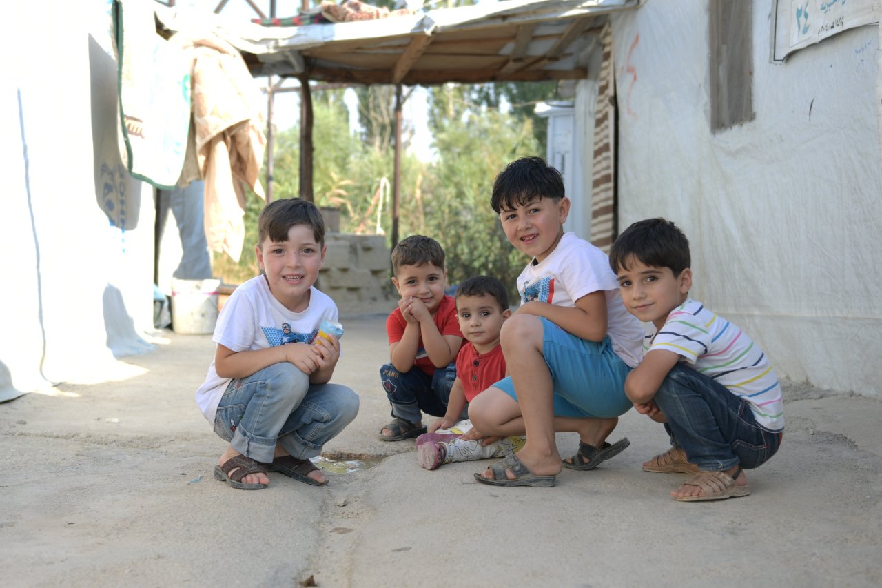 La Charte de LaMecque souligne qu’il est de la plus haute responsabilité des États et des organisations internationales de veiller au bien-être des enfants, à leur santé et éducation. La LIM s’engage à offrir à la jeunesse les moyens de construire un avenir meilleur.