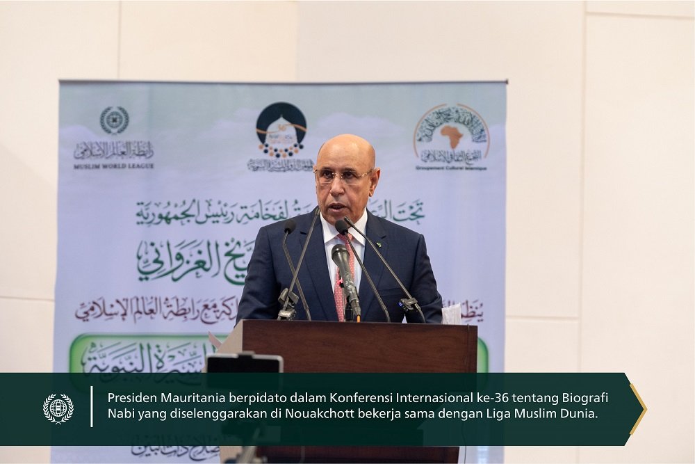 Yang Mulia Presiden Mauritania, Tuan Mohamed Ould Ghazouani, didampingi oleh Yang Mulia Sekretaris Jenderal LMD, Ketua Asosiasi Ulama Muslim, Syekh Dr.Mohammed Al-issa