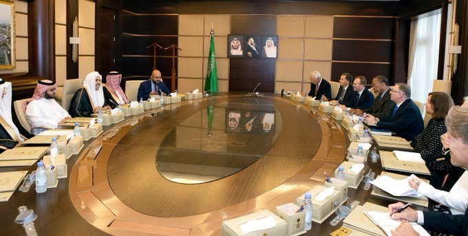 Together, MWL and representatives from the U.S. evangelical community agreed to promote religious harmony through the power of education