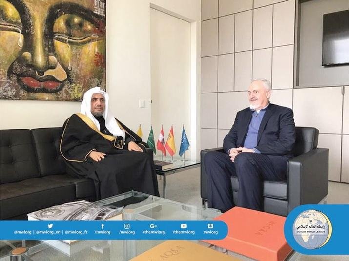 معالي الأمين يلتقي في فيينا مدراءَ &quot;الهيئات&quot; و&quot;المؤسسات&quot; الإسلامية، وعدداً من الفعاليات الغربية من &quot;الباحثين&quot; و&quot;المستشرقين&quot;.