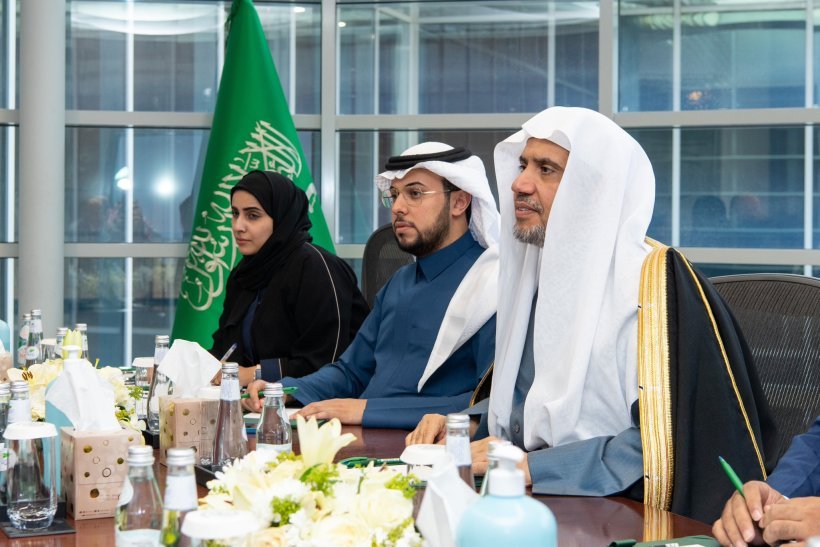 استقبل معالي الأمين العام فضيلة الشيخ د.⁧‫محمد العيسى‬⁩، في مكتبه بالرياض، سعادةَ المفوض السامي للأمم المتحدة لشؤون اللاجئين السيد فيليبو غراندي