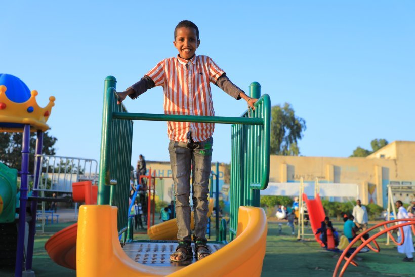 The Muslim World League sponsors tens of thousands of orphans around the world, and accommodates their healthcare, educational and nurturing needs.