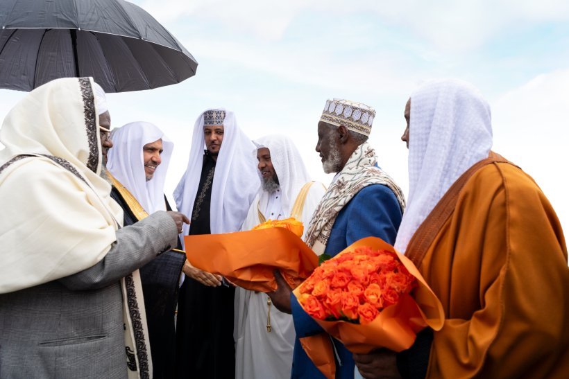 وفد رابطة العالم الإسلامي برئاسة معالي الشيخ د. ⁧‫محمد العيسى‬⁩ يصل أديس أبابا عاصمة أثيوبيا والاتحاد الأفريقي، ملتقياً القيادات: &quot;السياسية&quot; و&quot;الدينية&quot; و&quot;الدولية&quot;