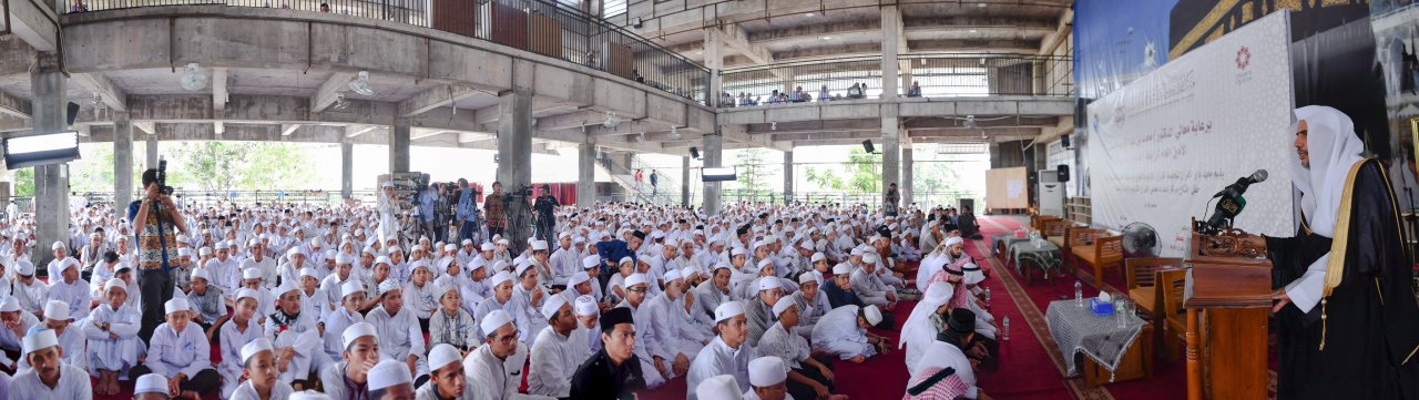 ‏تعمل ⁧‫رابطة العالم الإسلامي‬⁩، على تعزيز الوعي لدى الشباب المسلم؛ ليكون فاعلاً في مجتمعه الوطني وعالمه الإنساني؛ مترجماً حقيقة ديننا الإسلامي .. &quot;وَمَا أَرْسَلْنَاكَ إِلَّا رَحْمَةً لِلْعَالَمِينَ&quot;.