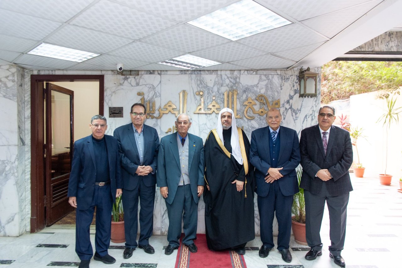 &quot;Dalam rangka kunjungannya ke Mesir&quot; ... atas undangan resmi dan dengan kehadiran ketua Akademi: