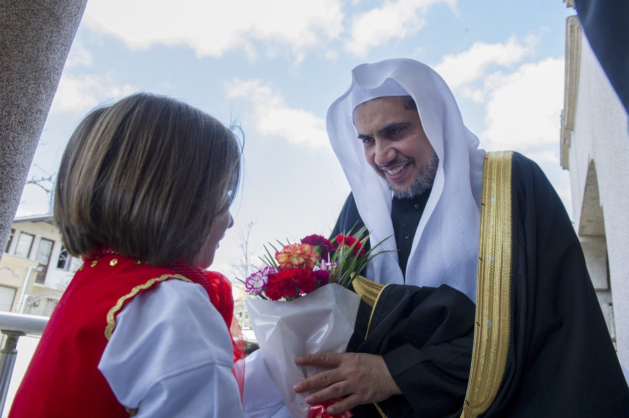 MWL empowers youth around the world to promote peace &amp; to build a future free from hate, violence and intolerance