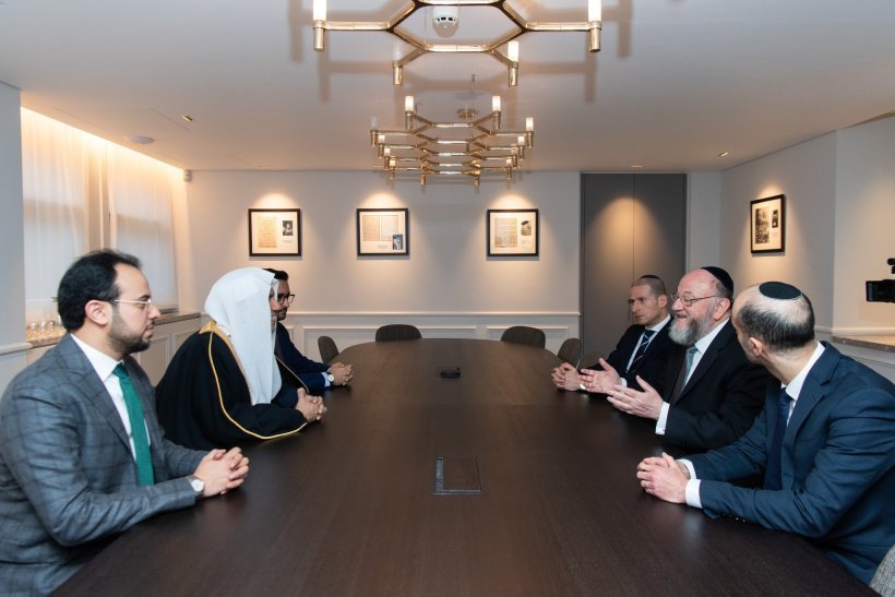 بر همکاری مشترک جهت محکوم کردن هرگونه بی احترامی نسبت به مقدسات دینی تأکید داشتند: