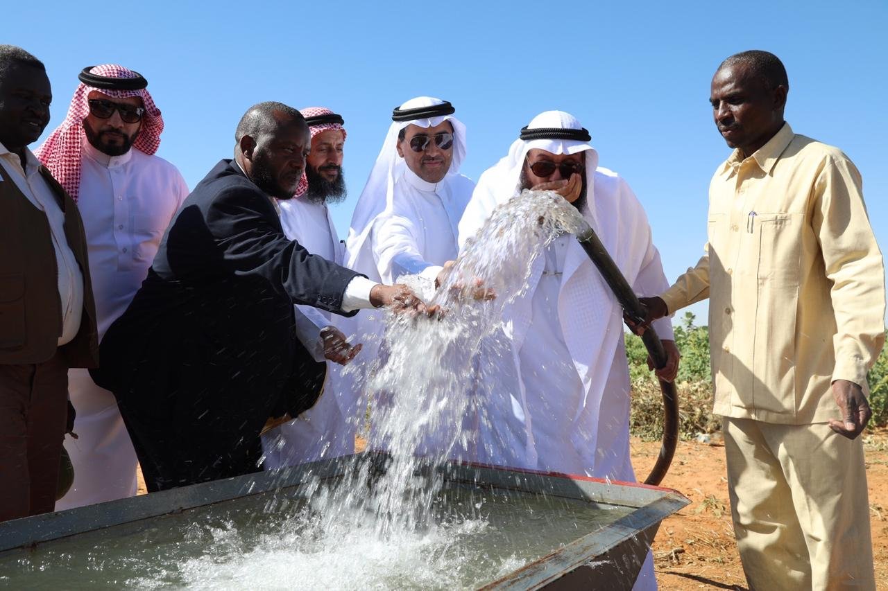 تدشين أحد مشروعات المياه