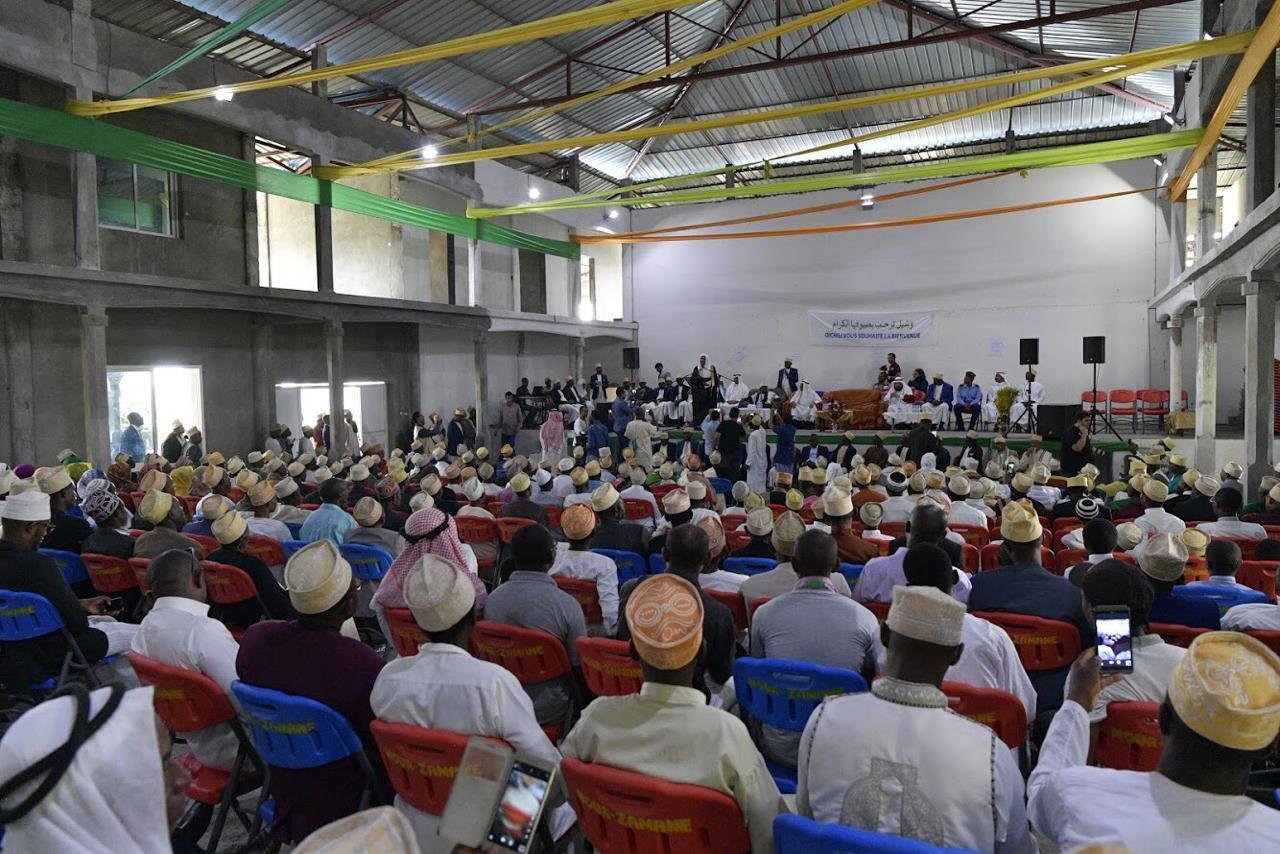 Le Secrétaire général est informé des projets de développement et de santé de la Ligue.