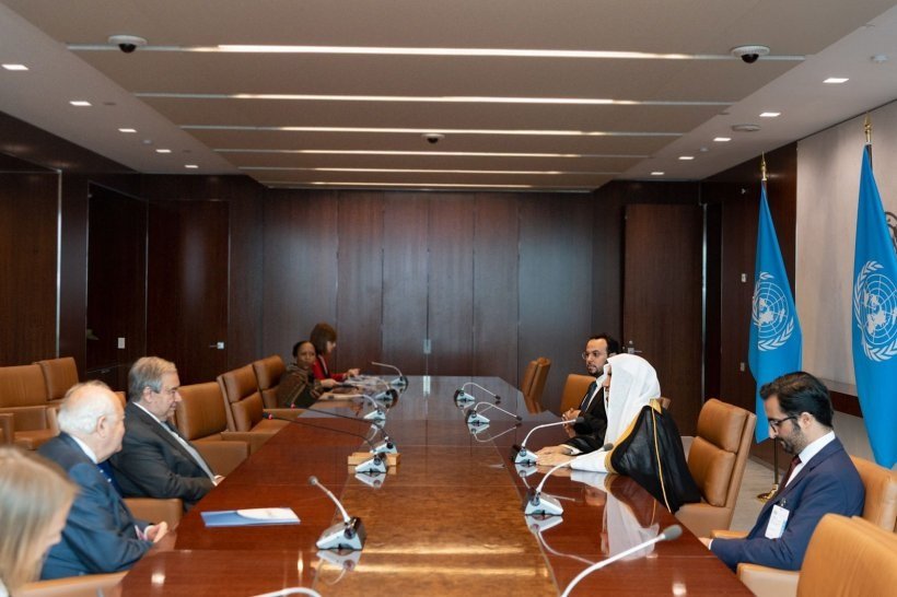 عقب إطلاق مؤتمر الرابطة داخل الأمم المتحدة: &quot;بناء جسور التفاهم والسلام بين الشرق والغرب&quot; أمين عام الأمم المتحدة يستقبل الشيخ العيسى ويؤكد دعمه الكامل لجهود الرابطة