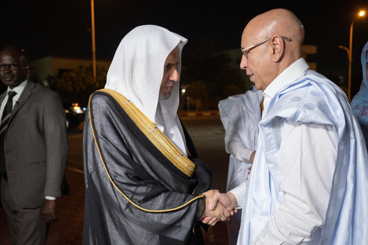 في إطار خطة &quot;التوسّع الدولي للمتحف&quot;، وبمشاركة أمين عام الرابطة، وحضور أعضاء السِّلك الدبلوماسي وكبار الشخصيات، الرئيس الموريتاني يفتتح متحفَ السيرة النبوية بنواكشوط