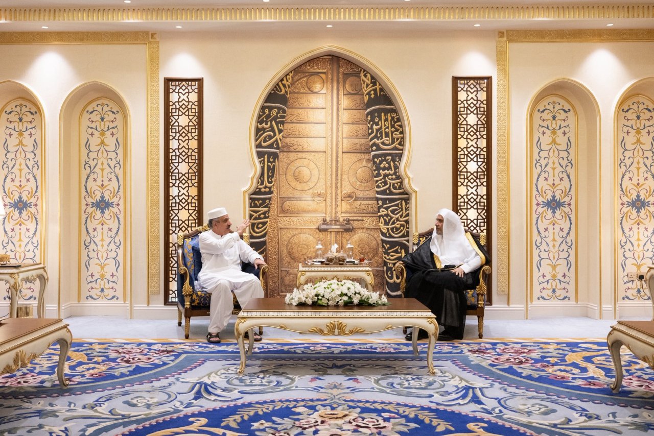 ‏استقبل معالي الأمين العام رئيس هيئة علماء المسلمين، الشيخ د.⁧‫محمد العيسى‬⁩‬⁩ مساء اليوم، معالي رئيس المحكمة العليا بجمهورية باكستان الإسلامية، القاضي يحيى أفريدي