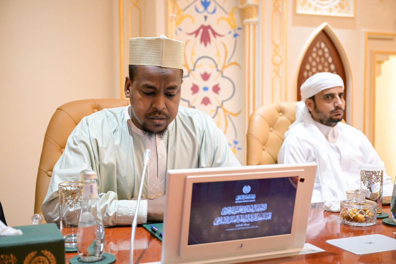 ‏في هذا اليوم من مكة المكرمة:  ‏معالي الأمين العام، فضيلة الشيخ د. ⁧‫محمد العيسى‬⁩‬⁩ يُطلق &quot;المجموعة الأولى من المصاحف المرتّلة لرابطة العالم الإسلامي&quot; والتي ستكون متاحةً للتحميل مجاناً: