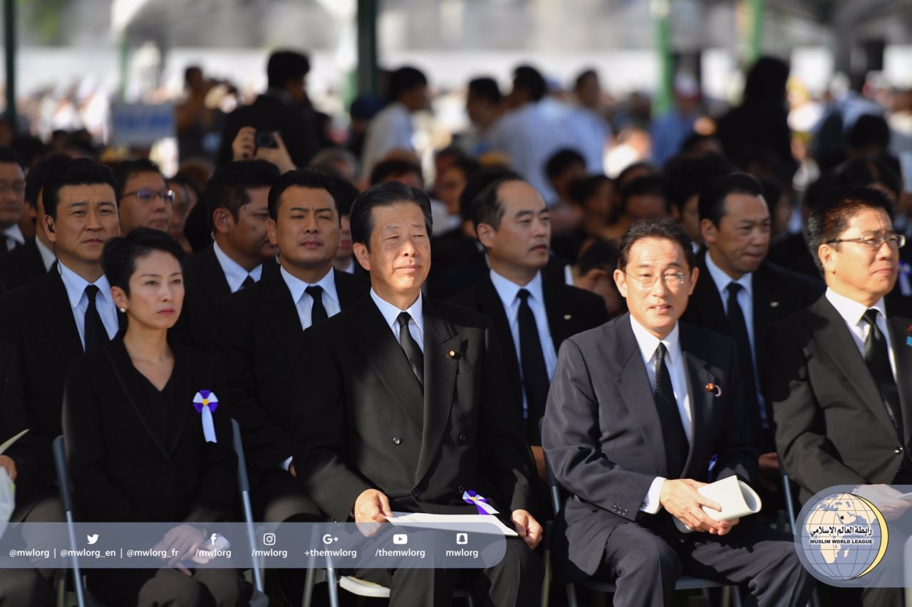 ‏معالي الأمين &quot;بدعوة رسمية&quot; يمثل المقعد الإسلامي في ذكرى إلقاء القنبلة النووية على هيروشيما اليابانية بحضور عالمي شمل عدداً من الدول الغربية